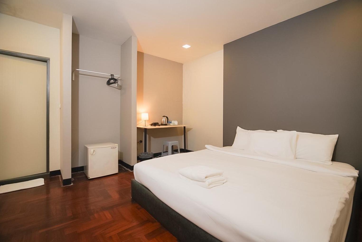 Go Inn Silom โกอินน์ สีลม - สถานีรถไฟฟ้าเซนต์หลุยส์ Бангкок Номер фото