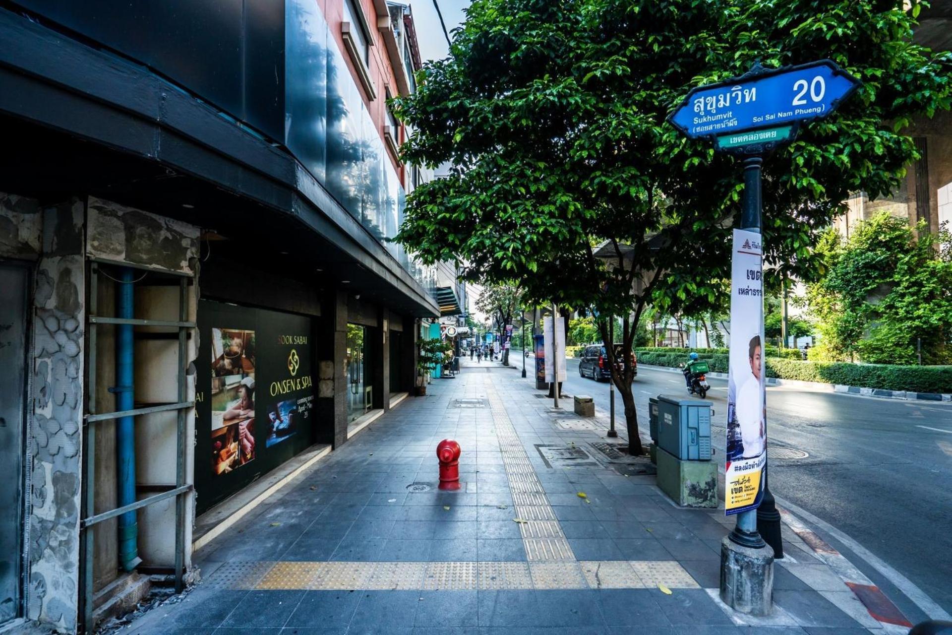 Go Inn Silom โกอินน์ สีลม - สถานีรถไฟฟ้าเซนต์หลุยส์ Бангкок Екстер'єр фото