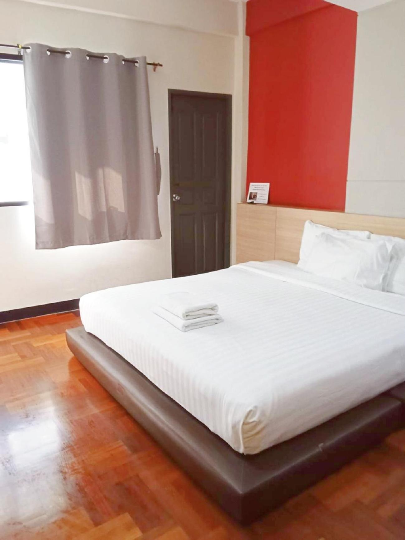 Go Inn Silom โกอินน์ สีลม - สถานีรถไฟฟ้าเซนต์หลุยส์ Бангкок Екстер'єр фото